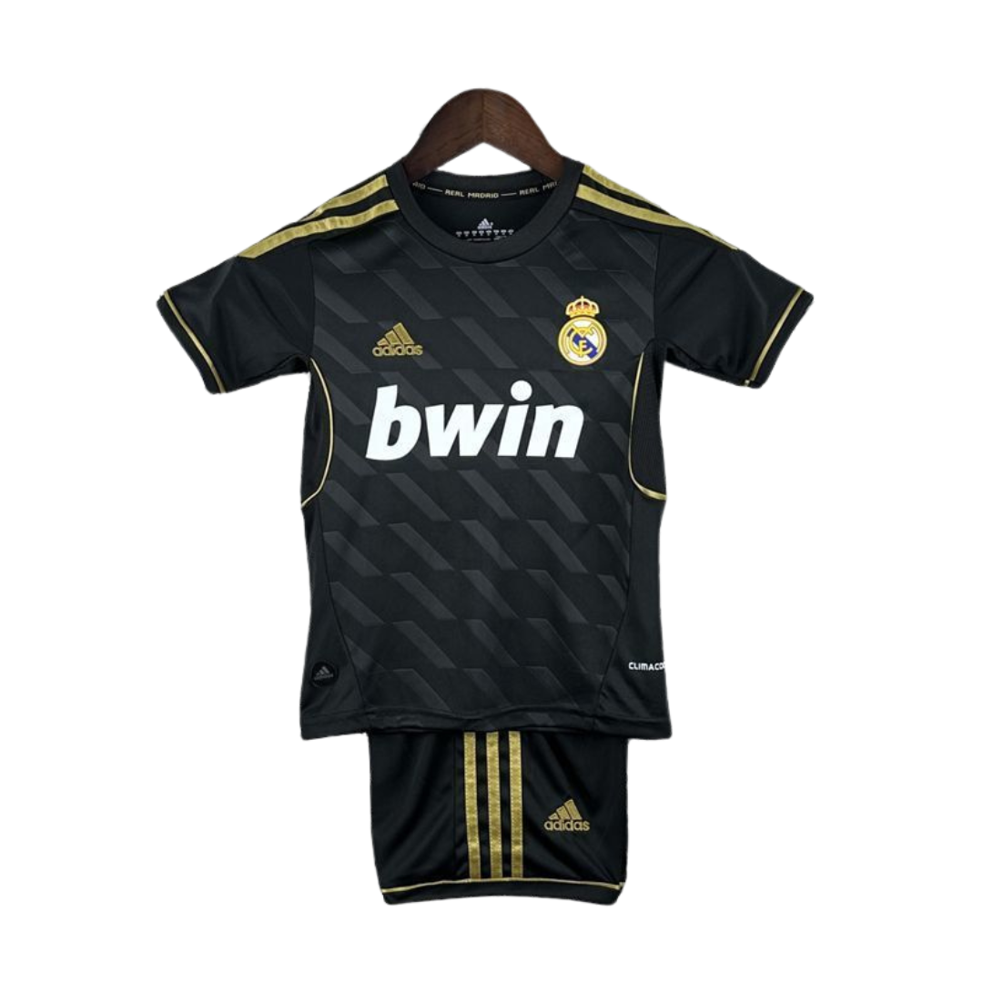 KIT BAMBINO RETRO REAL MADRID