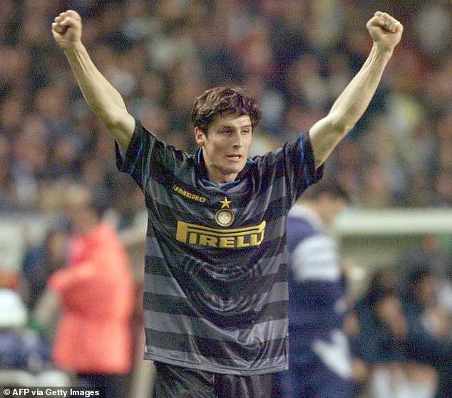 INTER STORICA TRASFERTA 1997/1998 +ZANETTI 4