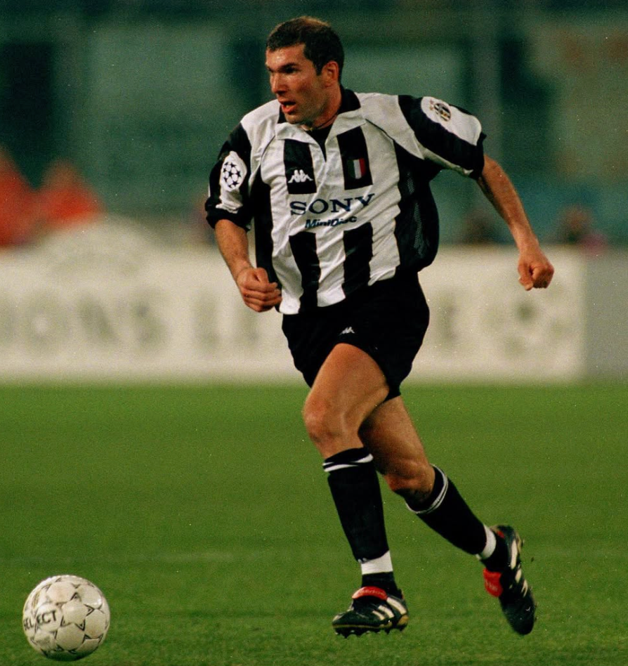 MAGLIA JUVENTUS  STORICA HOME 1997/98 +ZIDANE 21