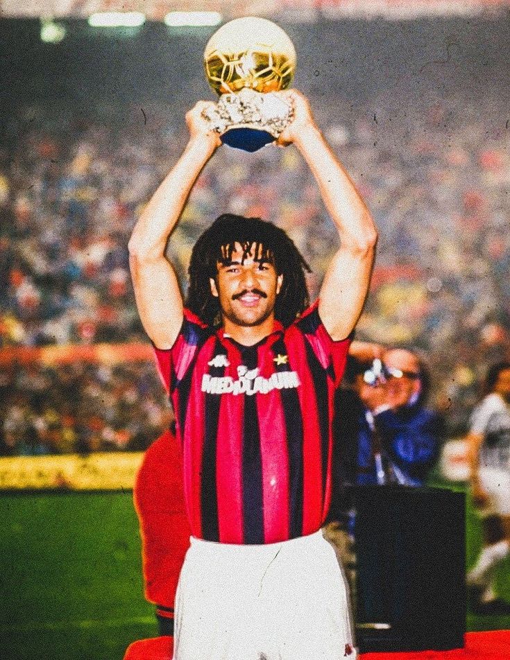 MAGLIA AC MILAN CASA 1988-1989  + GULLIT 10